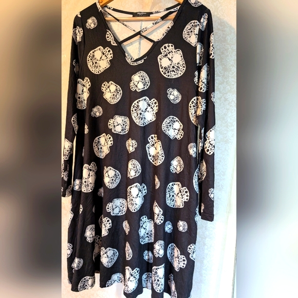Zeagoo Black & White‎ Skull Dress Sz. Medium - Picture 3 of 13